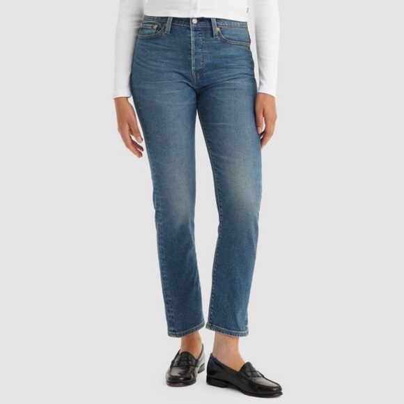 Classic Levi’s Women's Jeans - Picture 1 of 5
